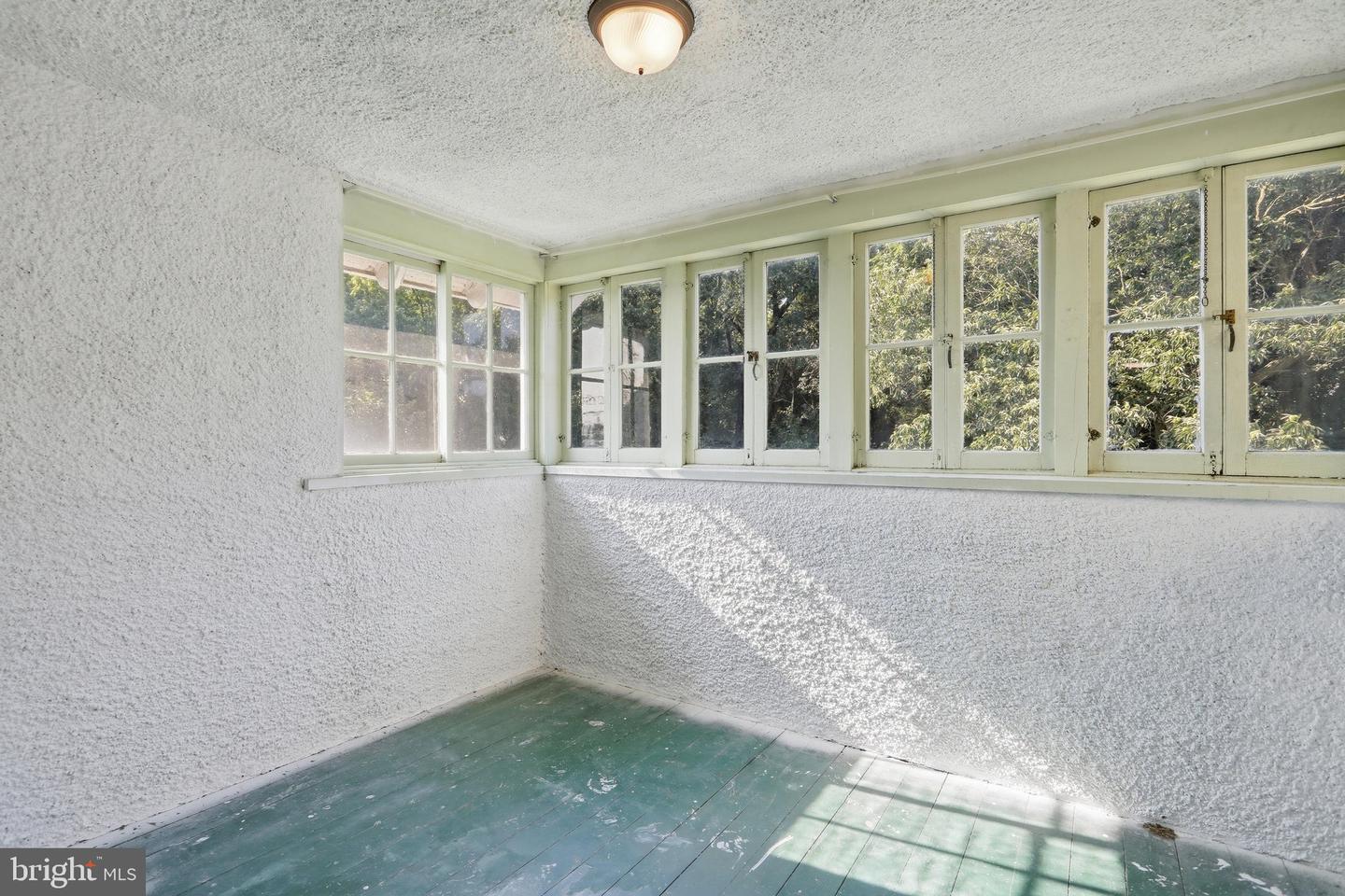 17613 Oak Ridge Dr Property Photo 28