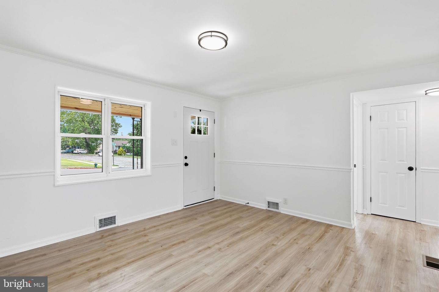 1124 Sunnyside Dr Property Photo 6