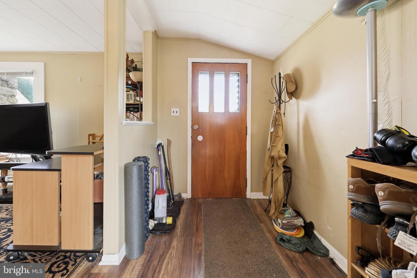 25327 Highfield Rd Property Photo 2