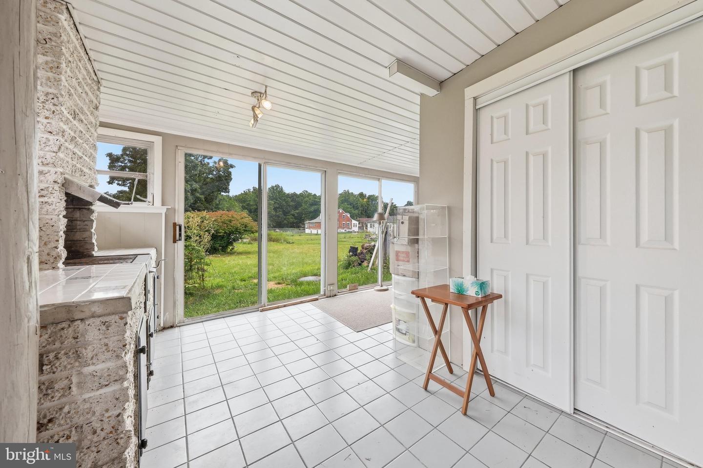 25327 Highfield Rd Property Photo 16