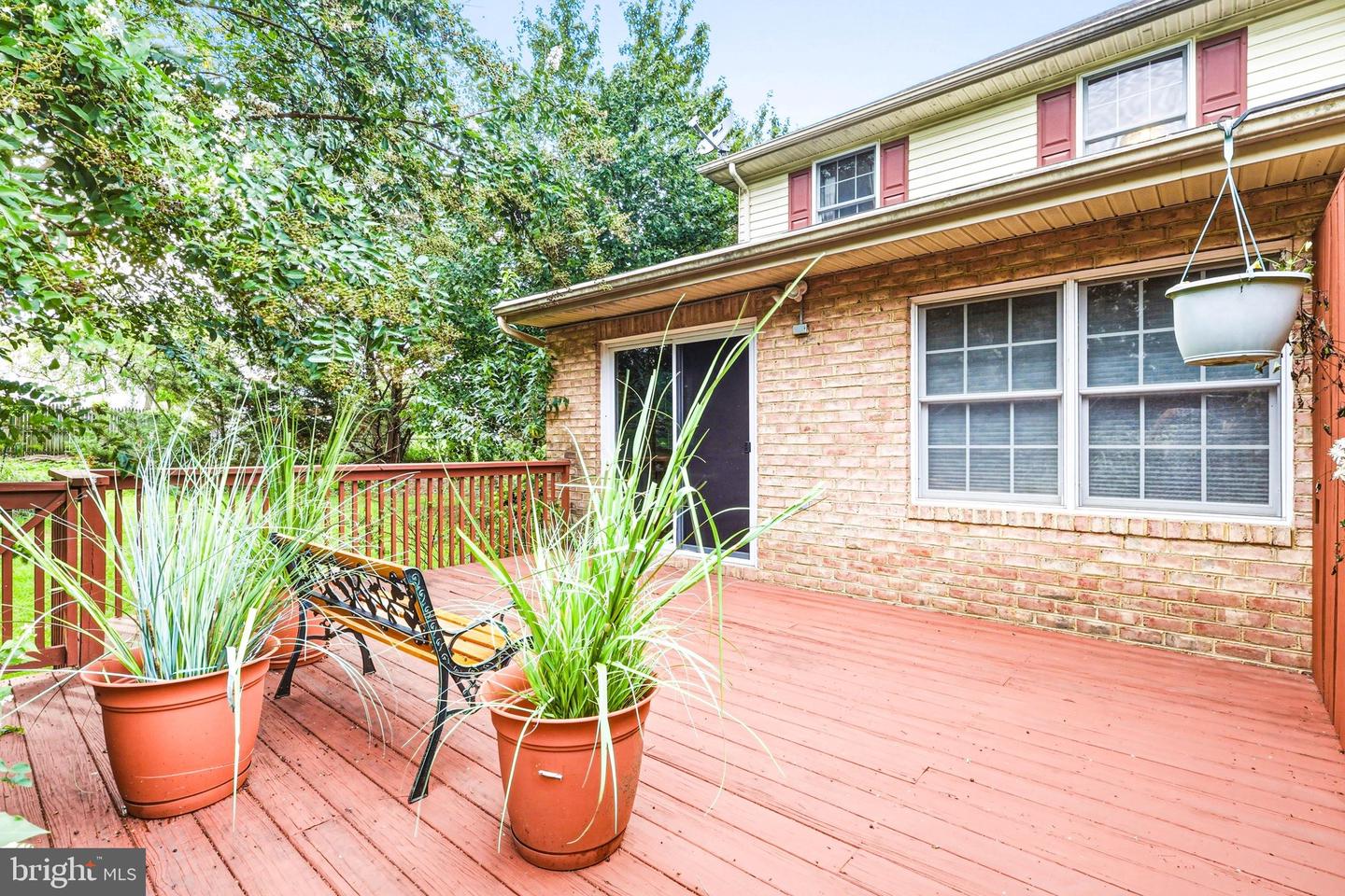 1215 Lindsay Ln Property Photo 27