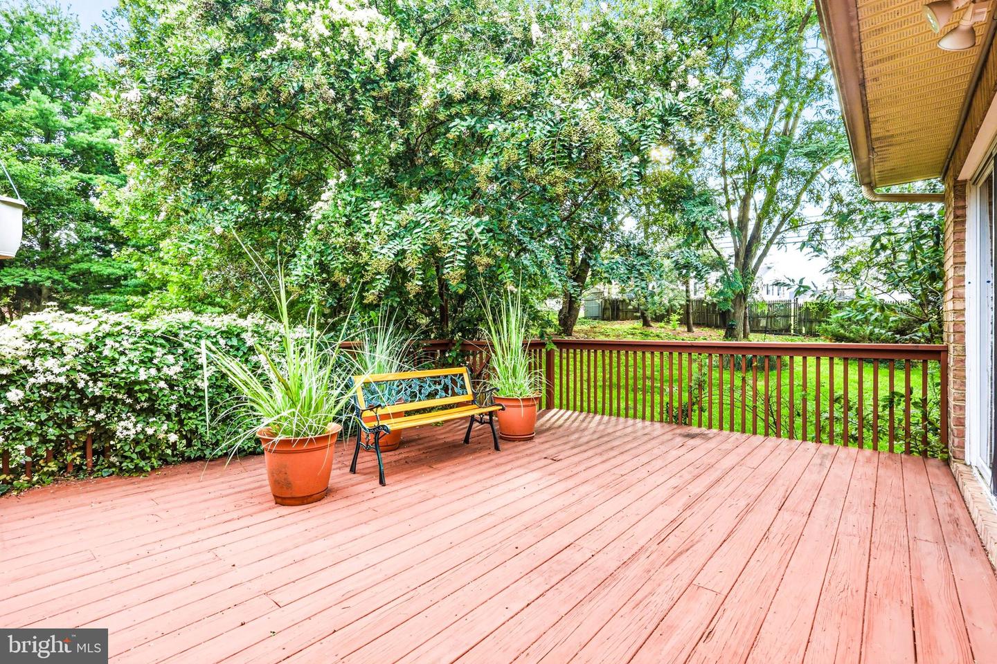 1215 Lindsay Ln Property Photo 37
