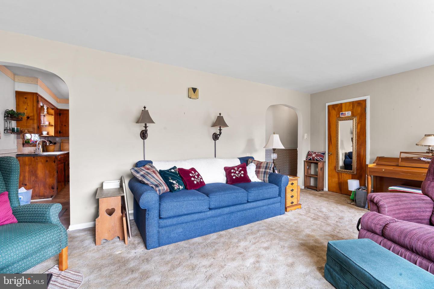 871 Pine St Property Photo 6