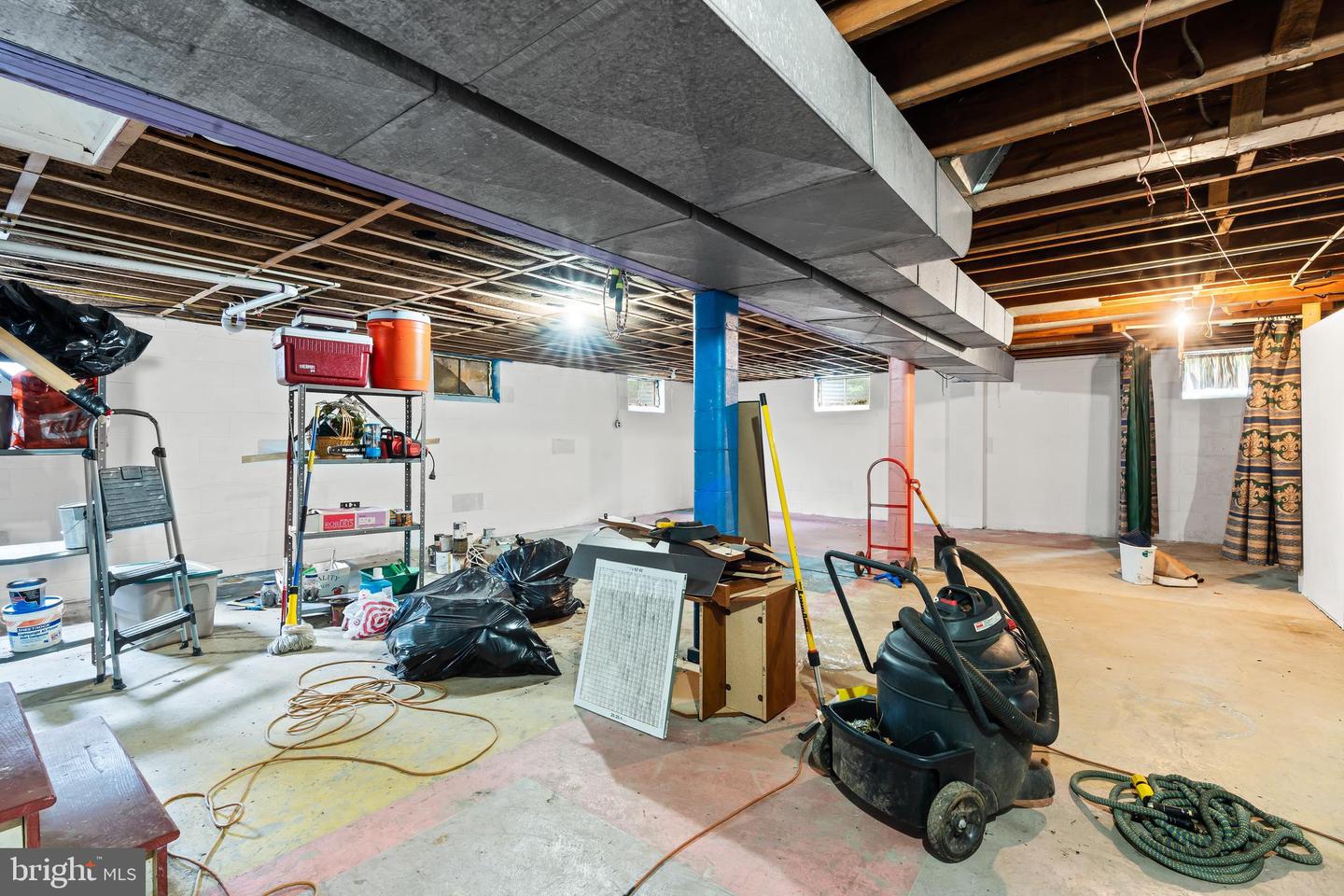 871 Pine St Property Photo 18