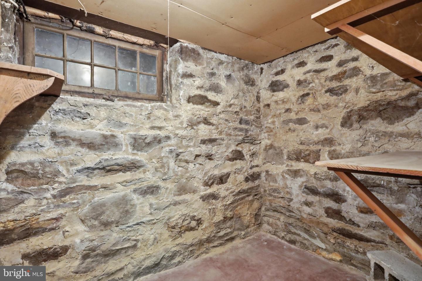 16 N Maple Ave Property Photo 29
