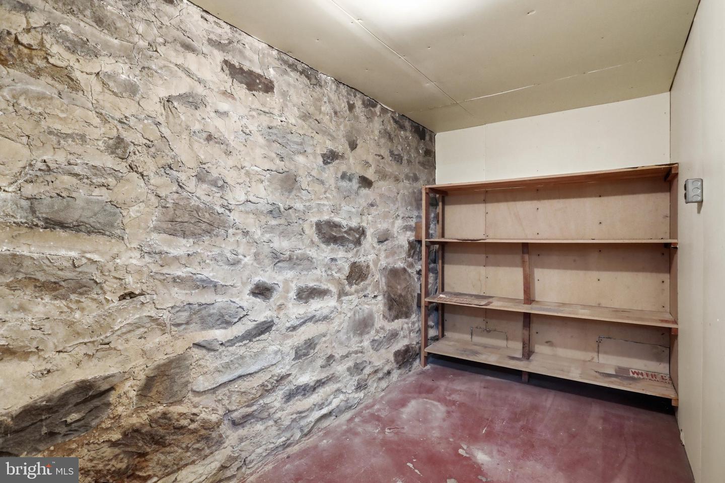 16 N Maple Ave Property Photo 31