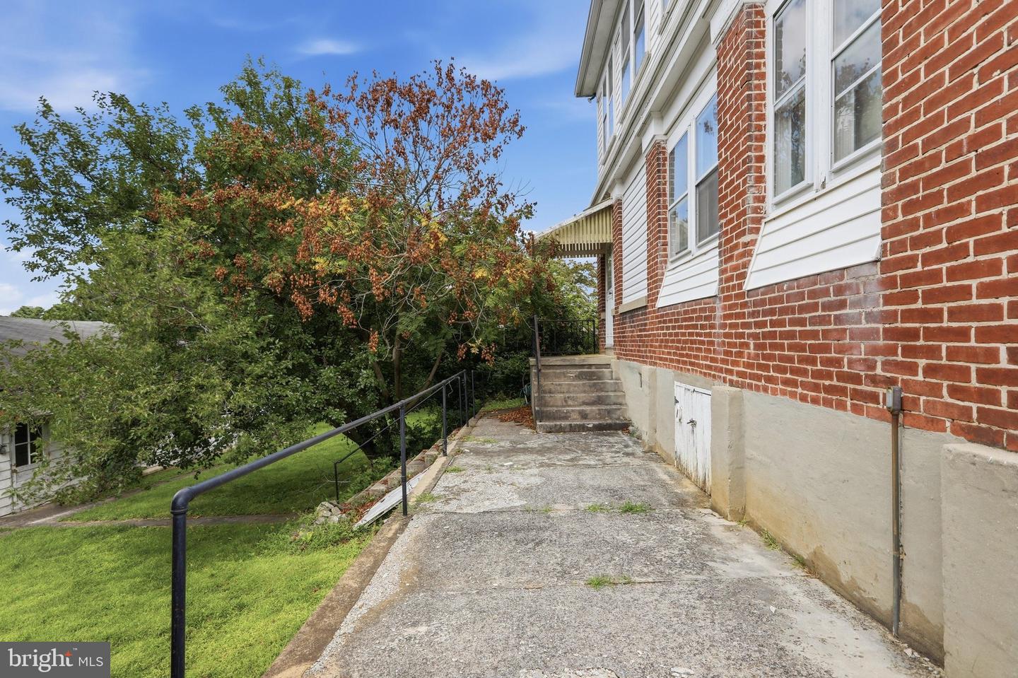 16 N Maple Ave Property Photo 41