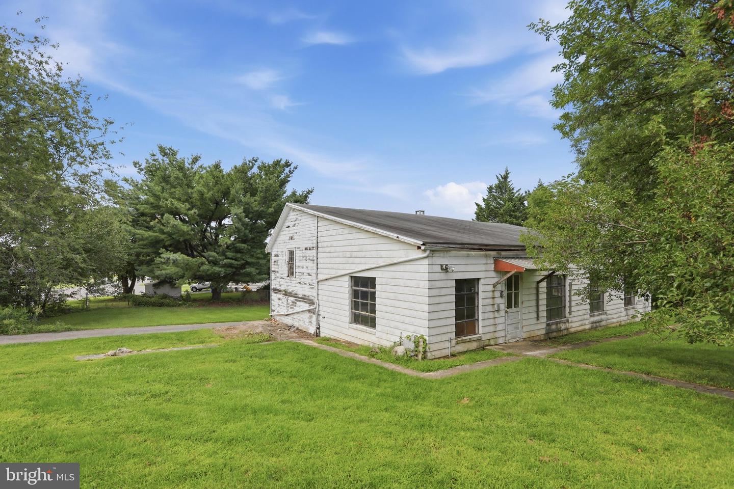 16 N Maple Ave Property Photo 45