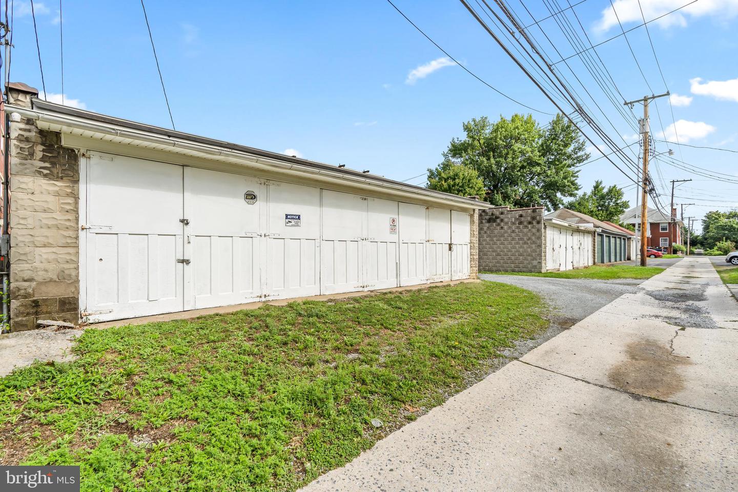 914 Hamilton Blvd Property Photo 35