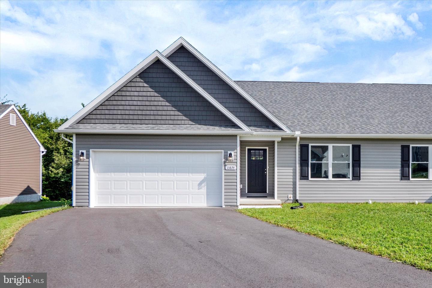 13874 Patriot Way Property Photo 1