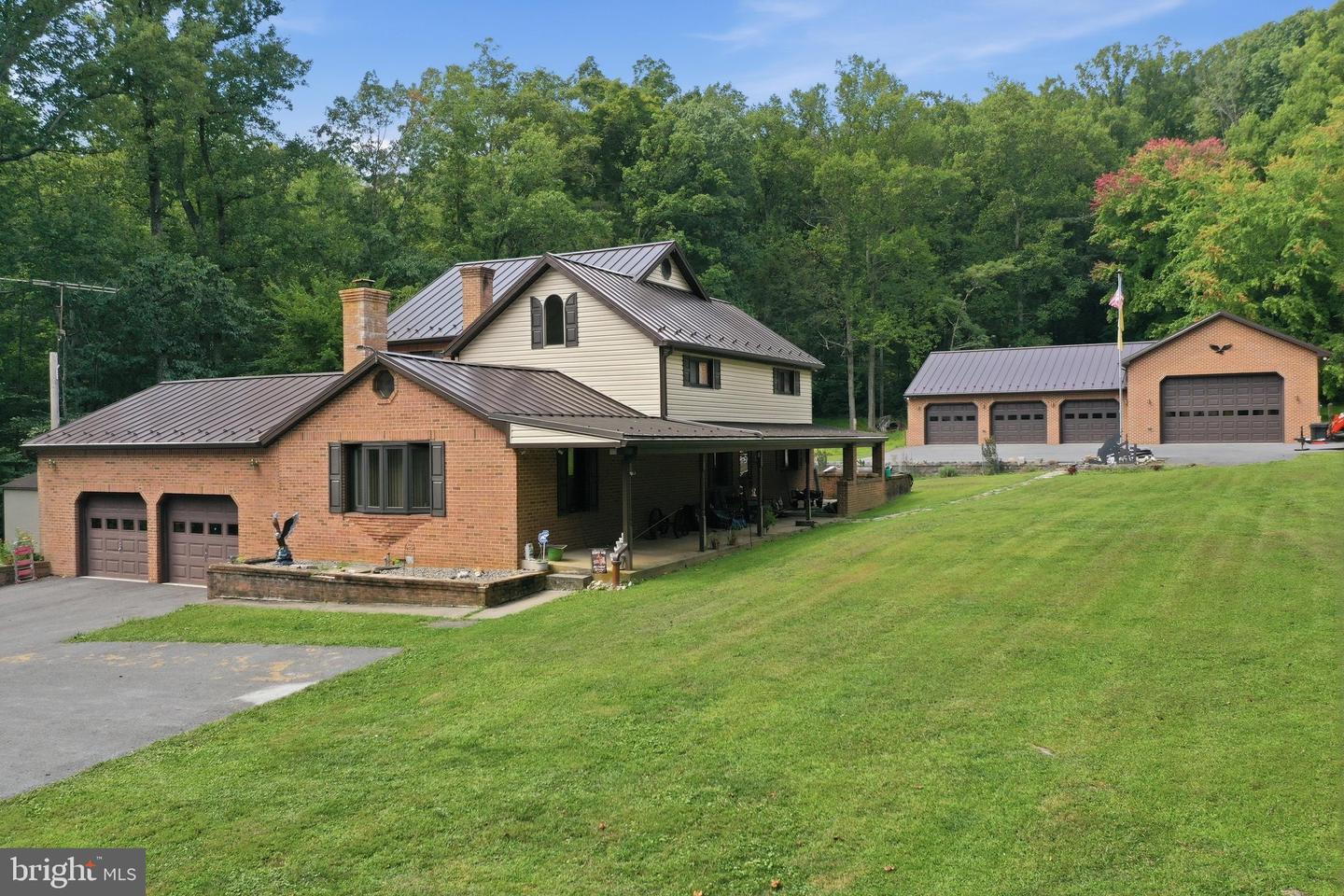 1220 Brown Rd Property Photo 1