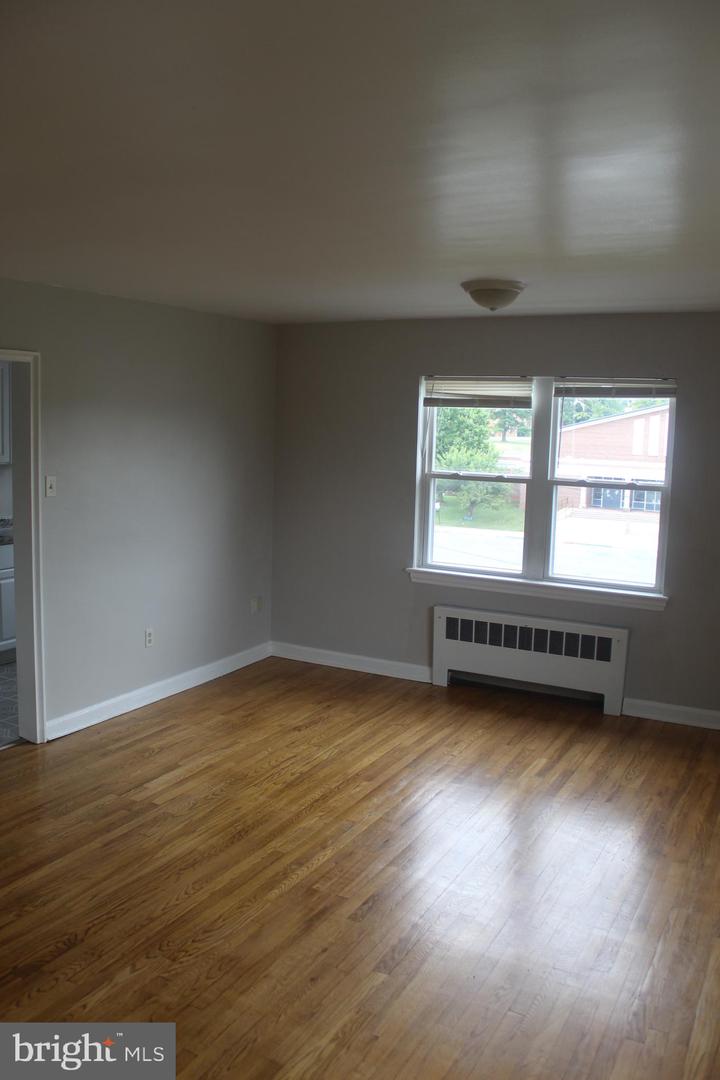 300 Northern Ave #apt 4h Property Photo 6