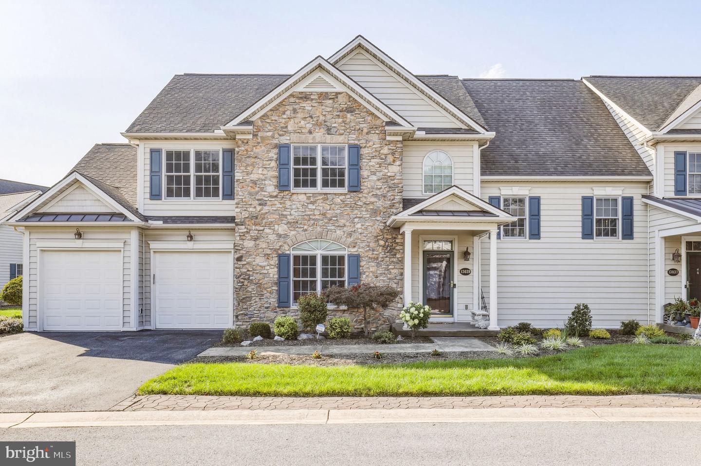 13039 Hawkins Cir Property Photo 1