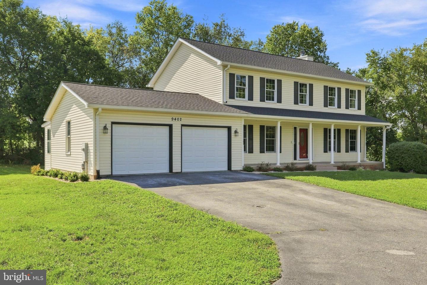 9402 Musket Ct Property Photo 4