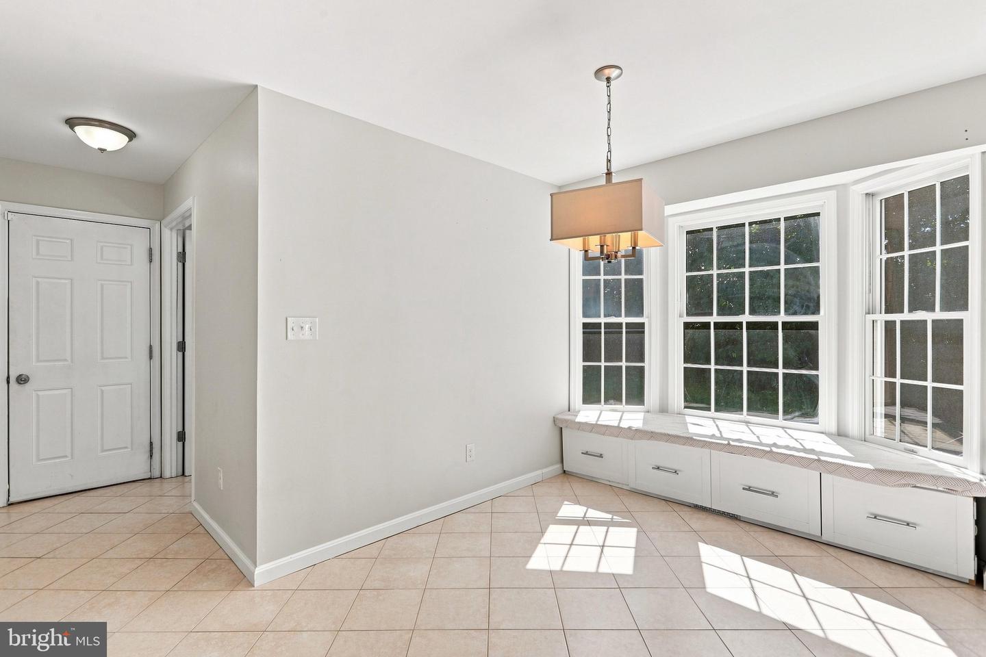 9402 Musket Ct Property Photo 14