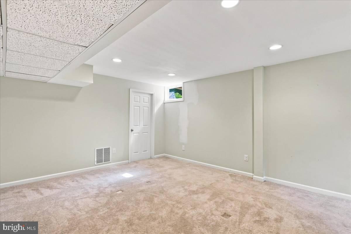 9402 Musket Ct Property Photo 45