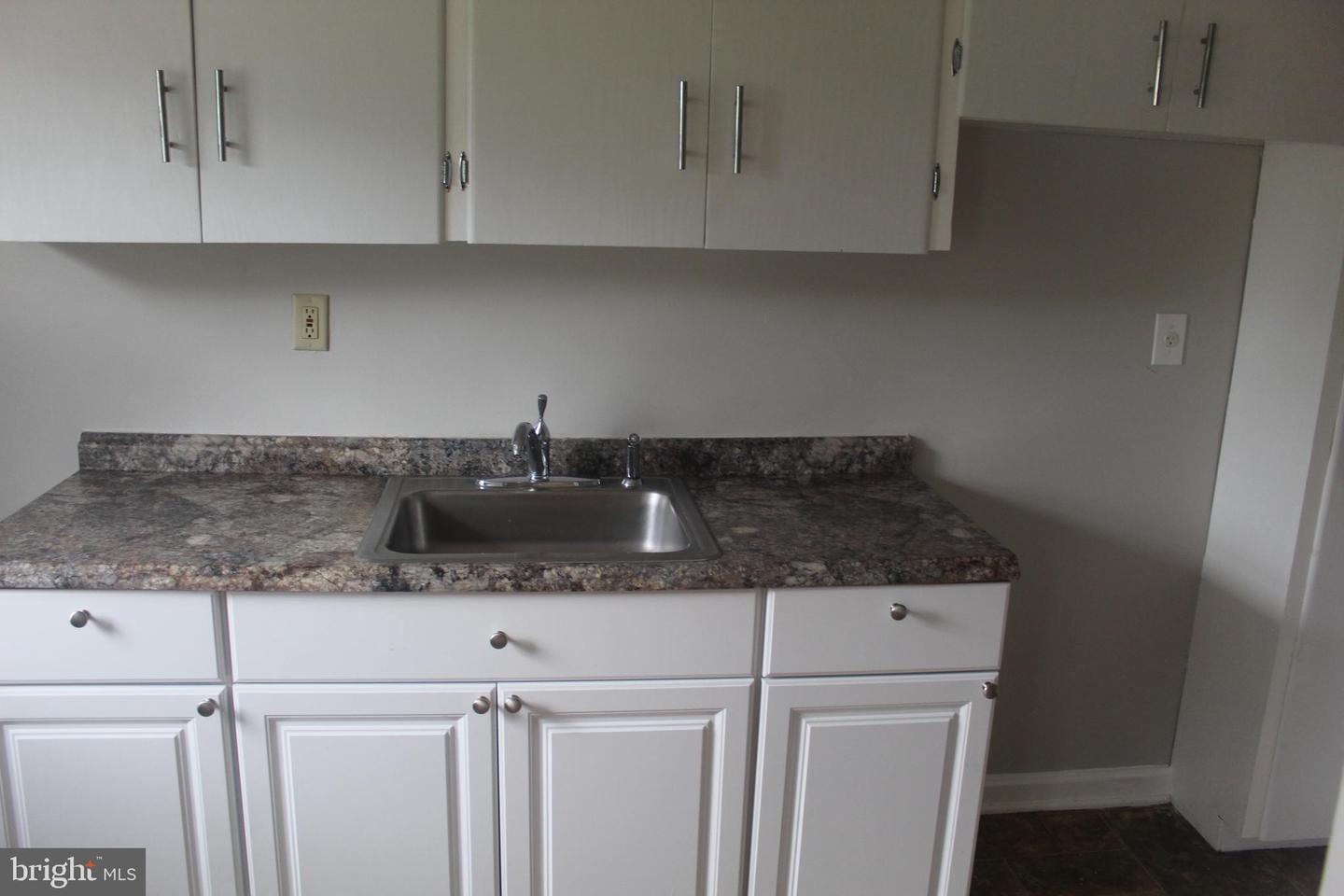 300 Northern Ave #apt 4g Property Photo 6