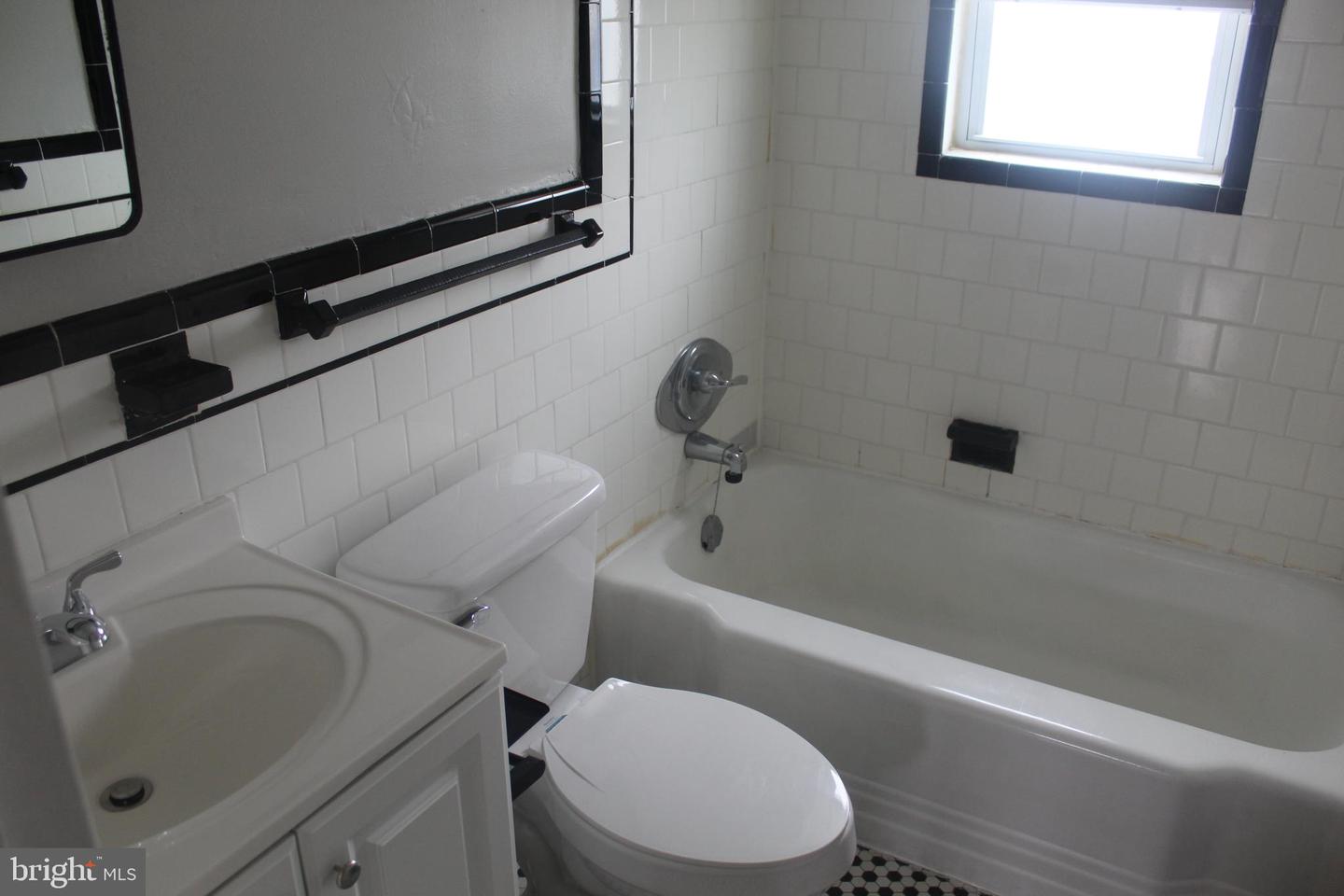 300 Northern Ave #apt 4g Property Photo 9