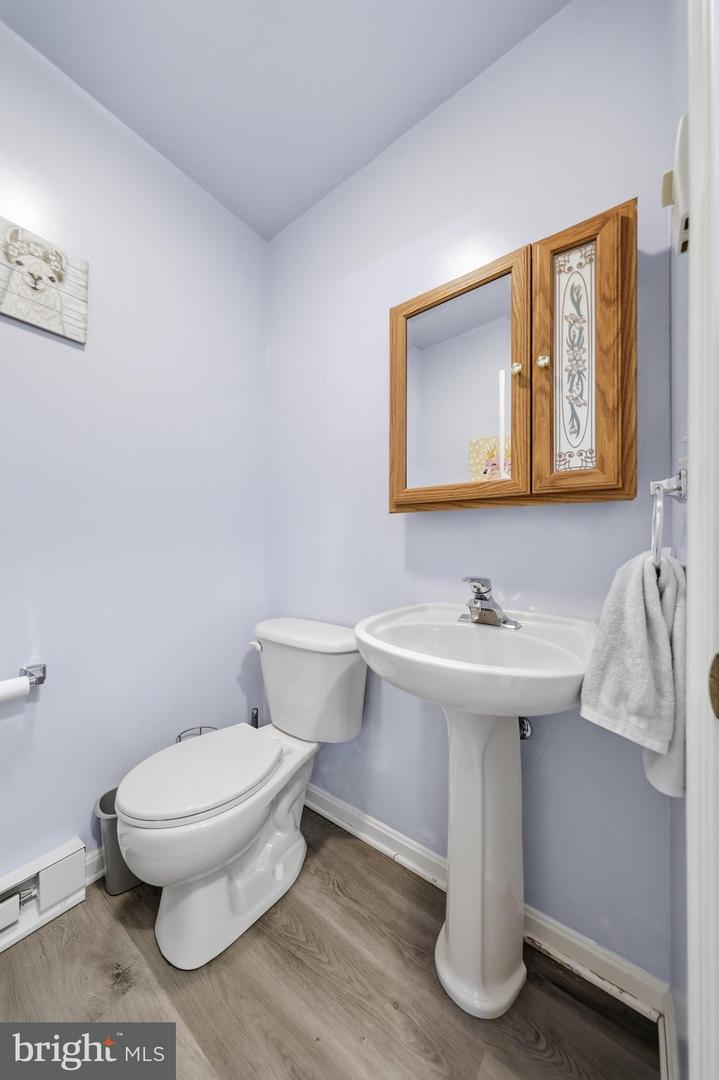 150 Chantilly Ct Property Photo 25