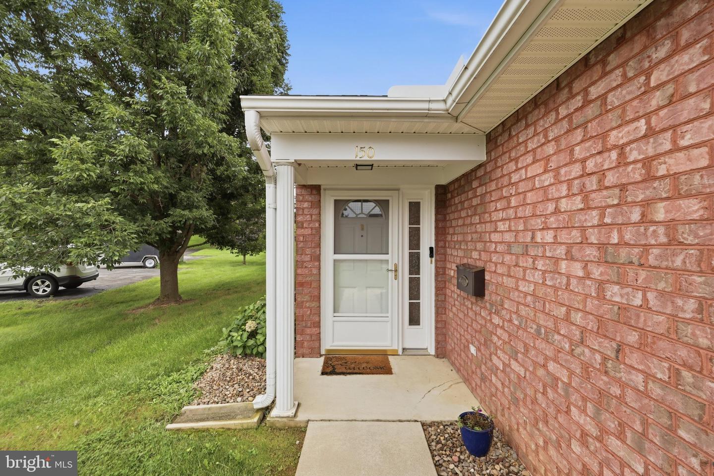 150 Chantilly Ct Property Photo 44
