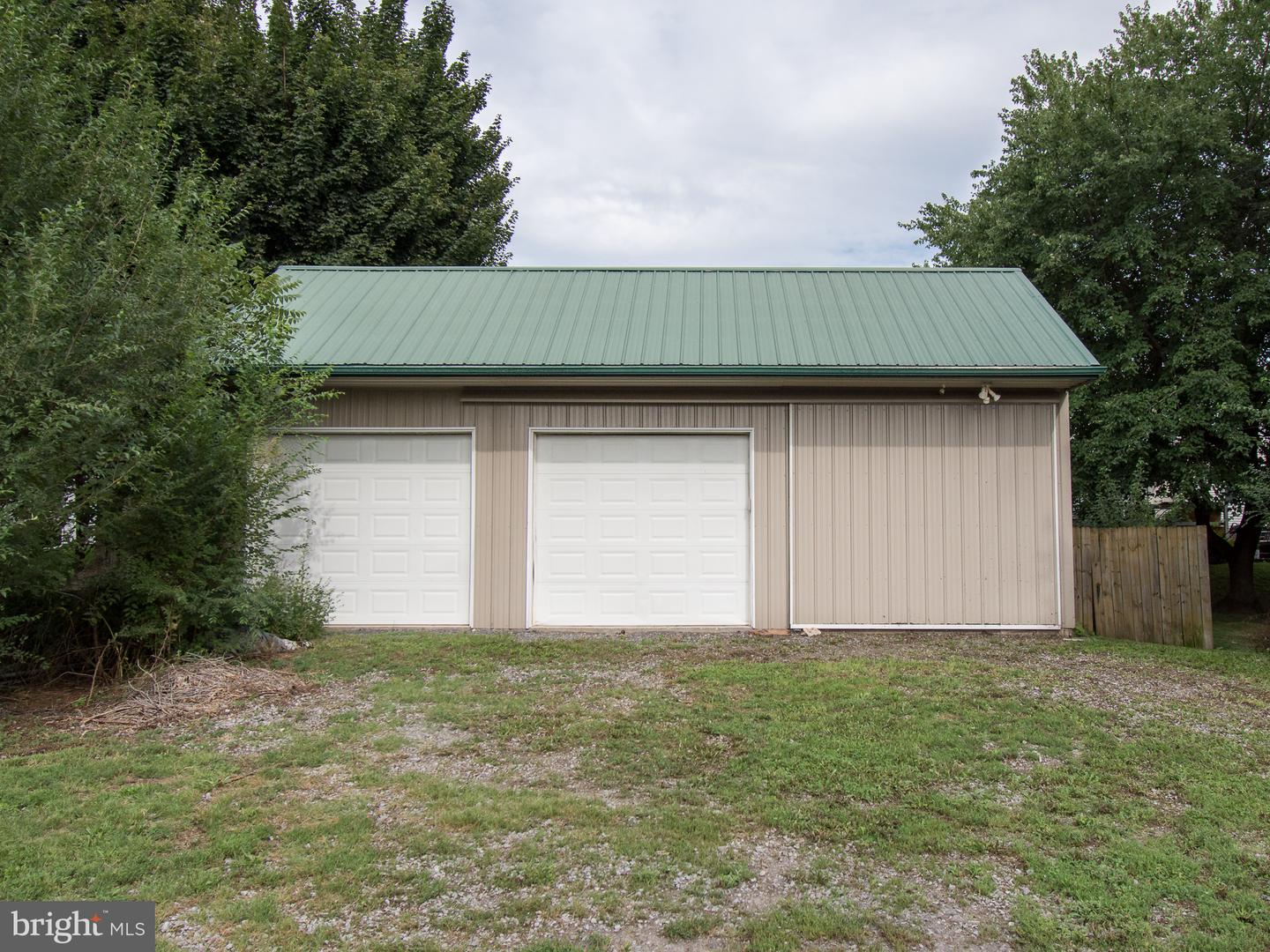 13714 Village Mill Dr Property Photo 2