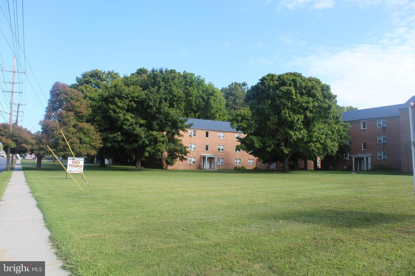 300 Northern Ave #apt 4d Property Photo 3