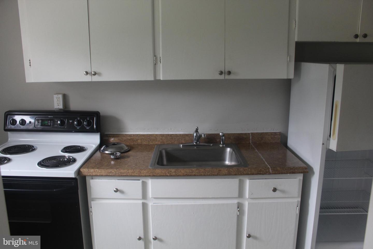 300 Northern Ave #apt 4d Property Photo 8
