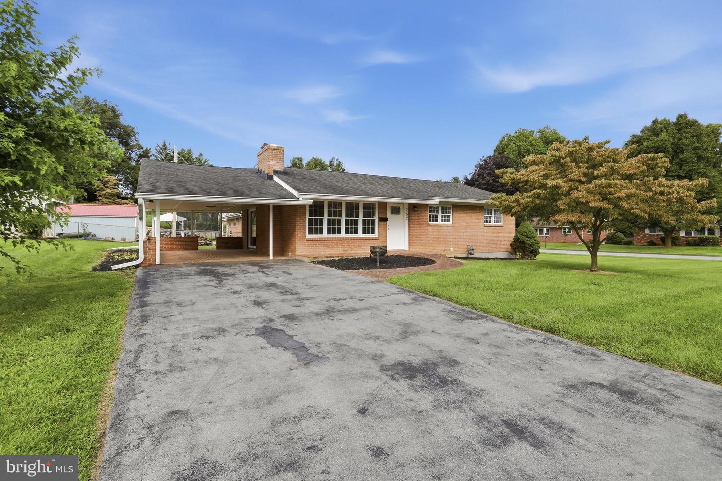 11524 Greenberry Property Photo 1