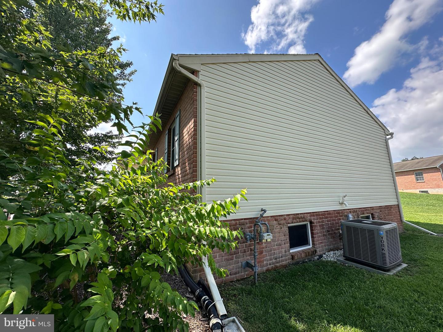 218 Stanford Rd Property Photo 11