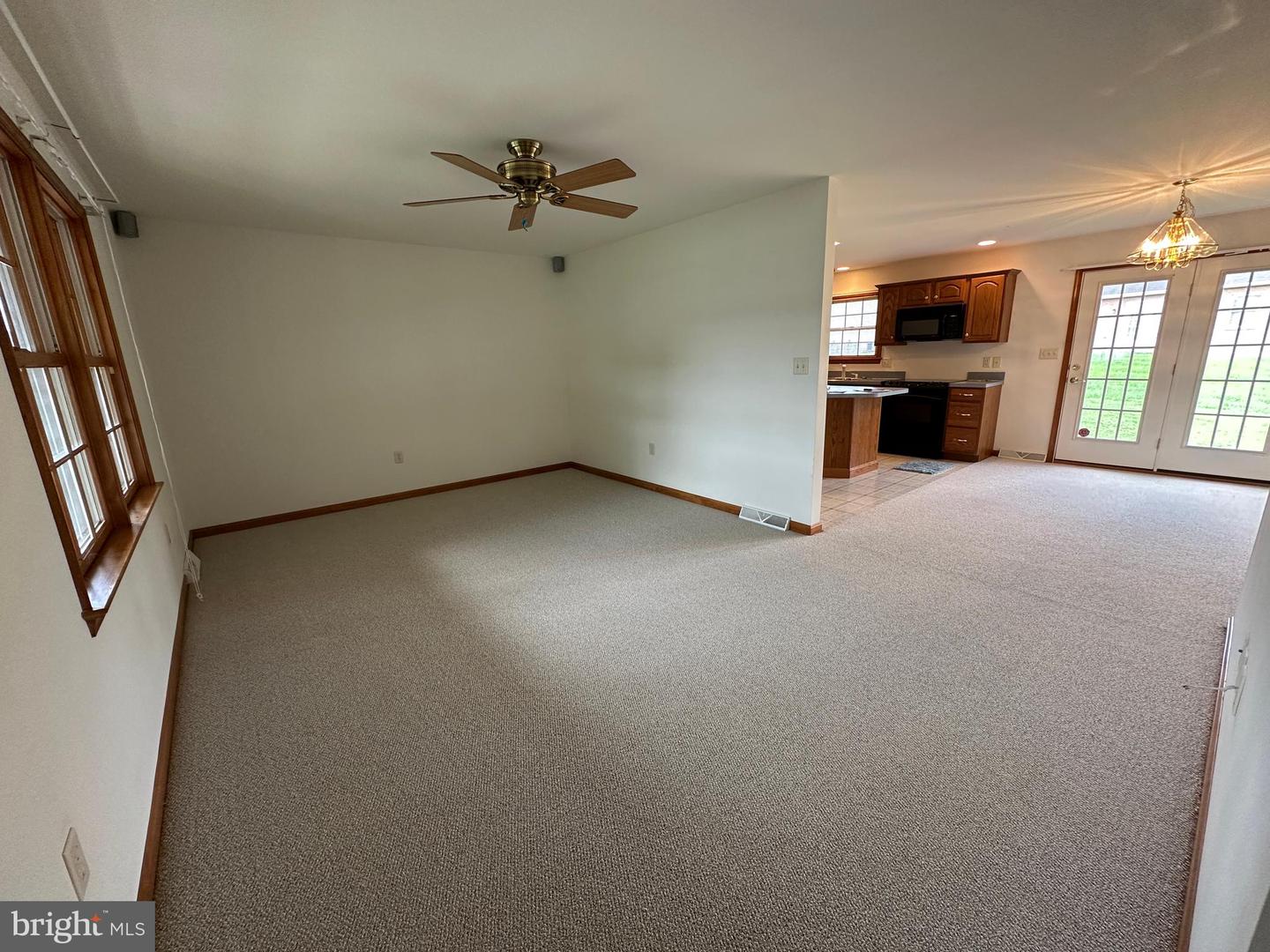 218 Stanford Rd Property Photo 31