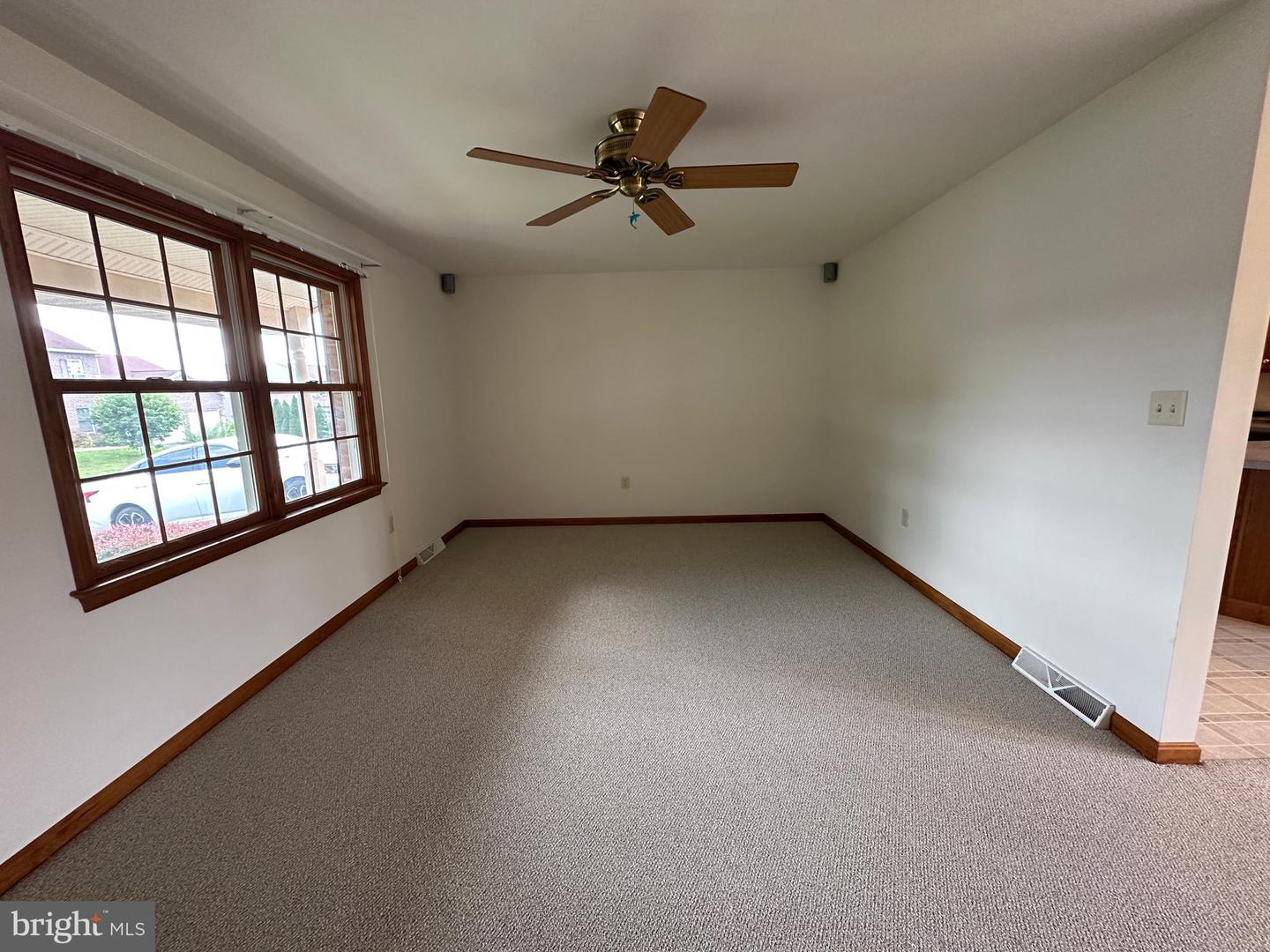 218 Stanford Rd Property Photo 32