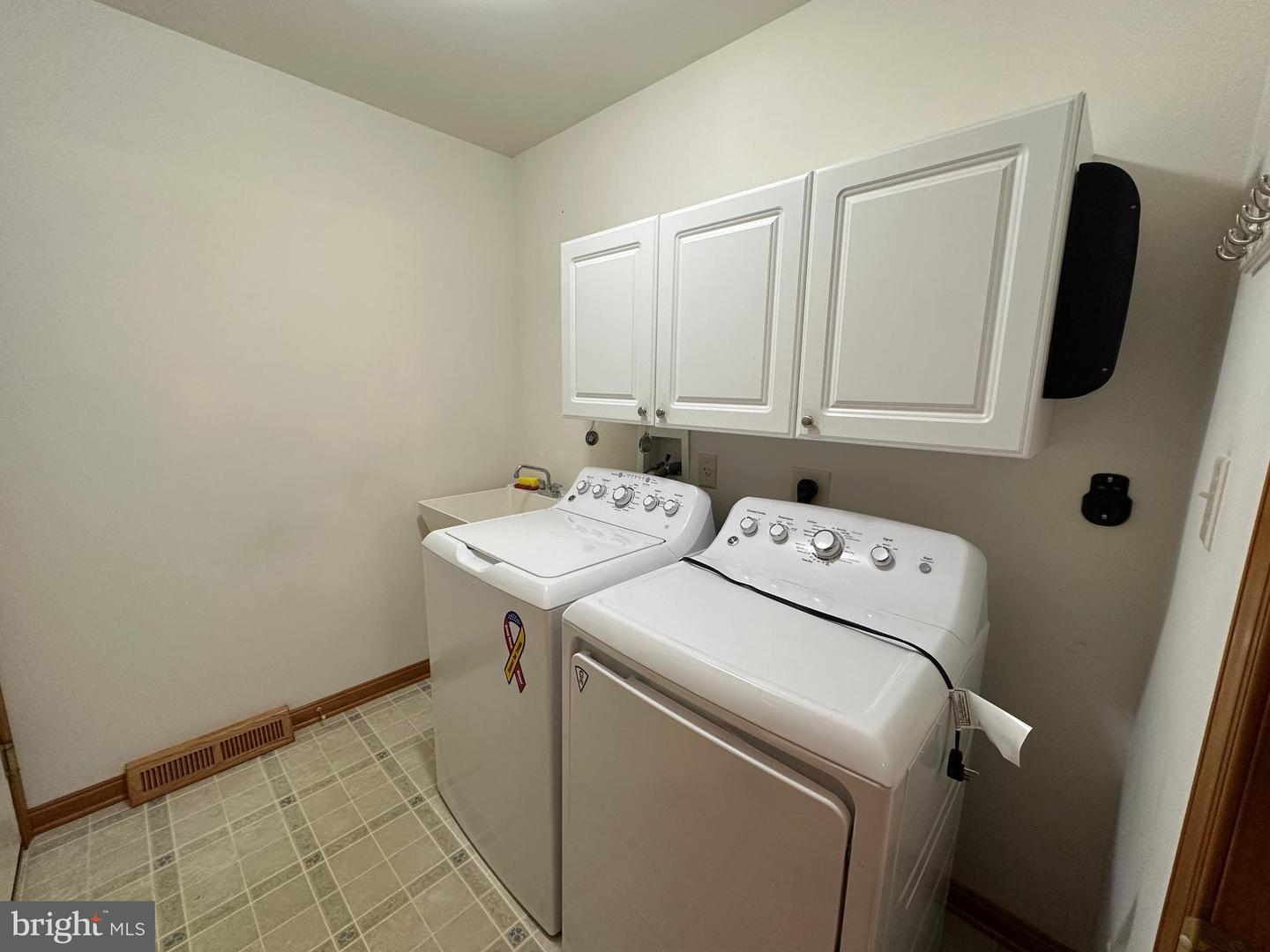 218 Stanford Rd Property Photo 37