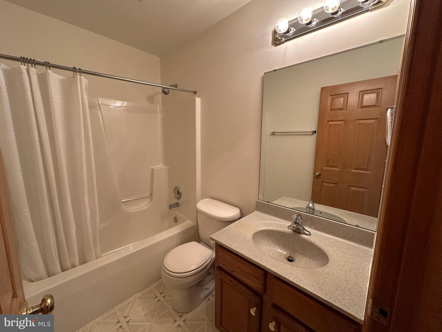 218 Stanford Rd Property Photo 49