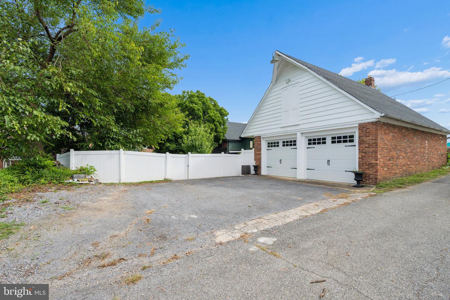 26 E Salisbury St Property Photo 112