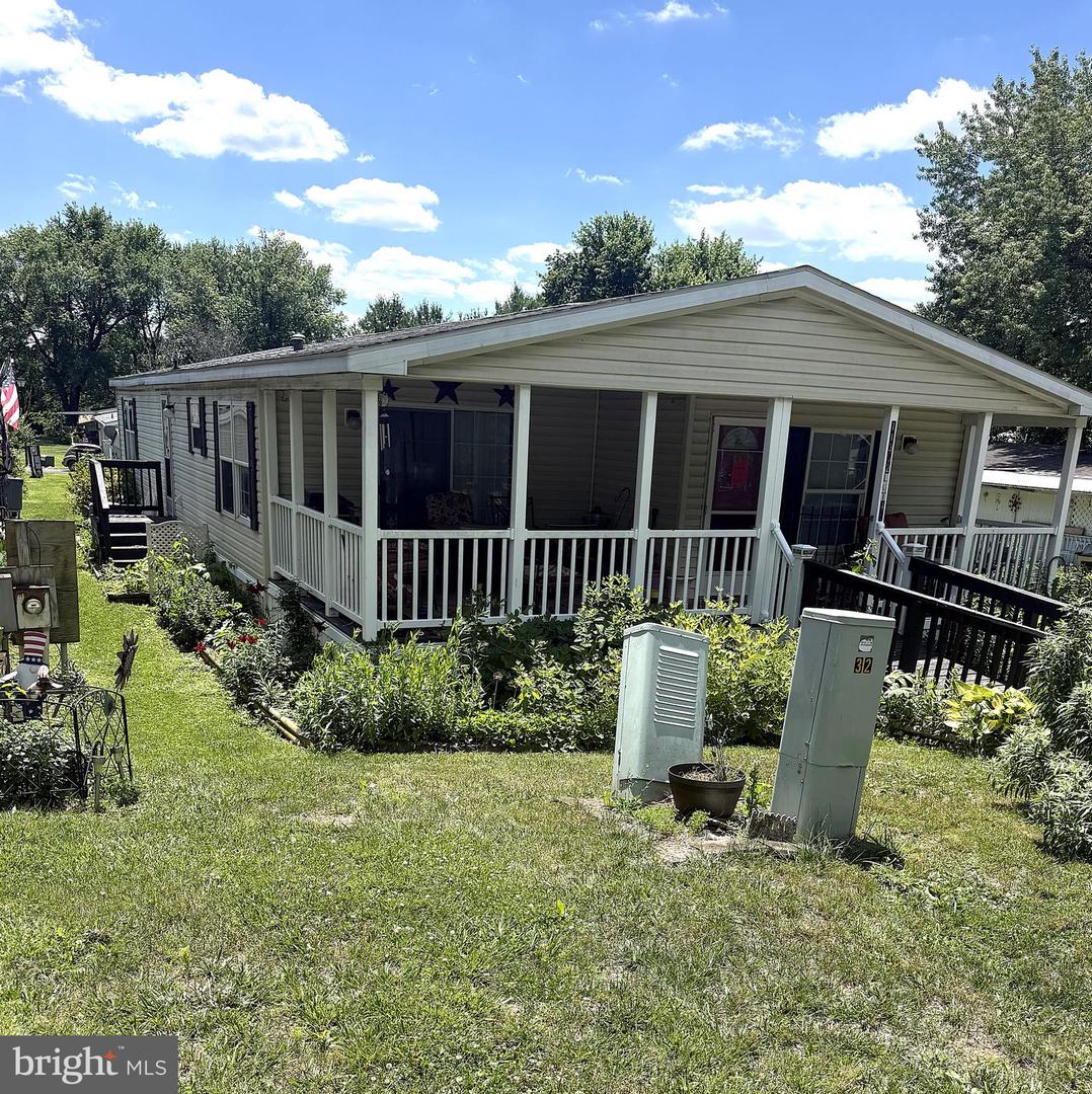 11352 Lakeside Dr #45 Property Photo 1