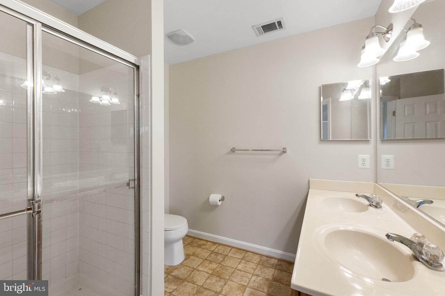 18339 Roy Croft Dr Property Photo 25