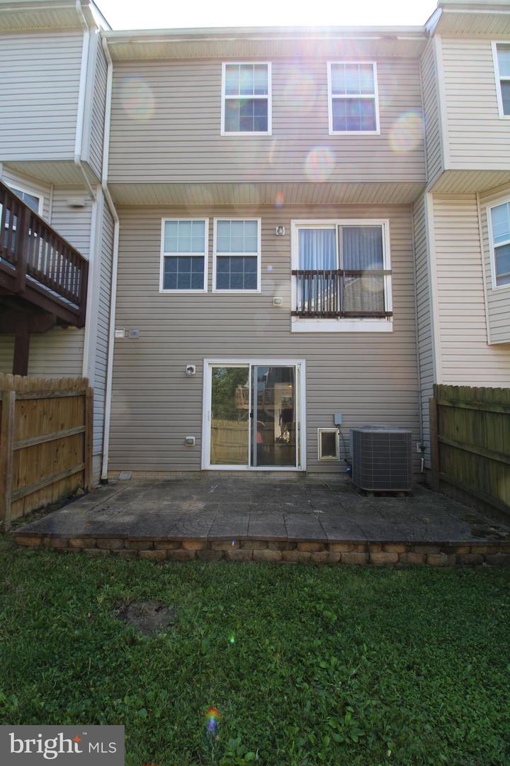 18258 Roy Croft Dr Property Photo 2