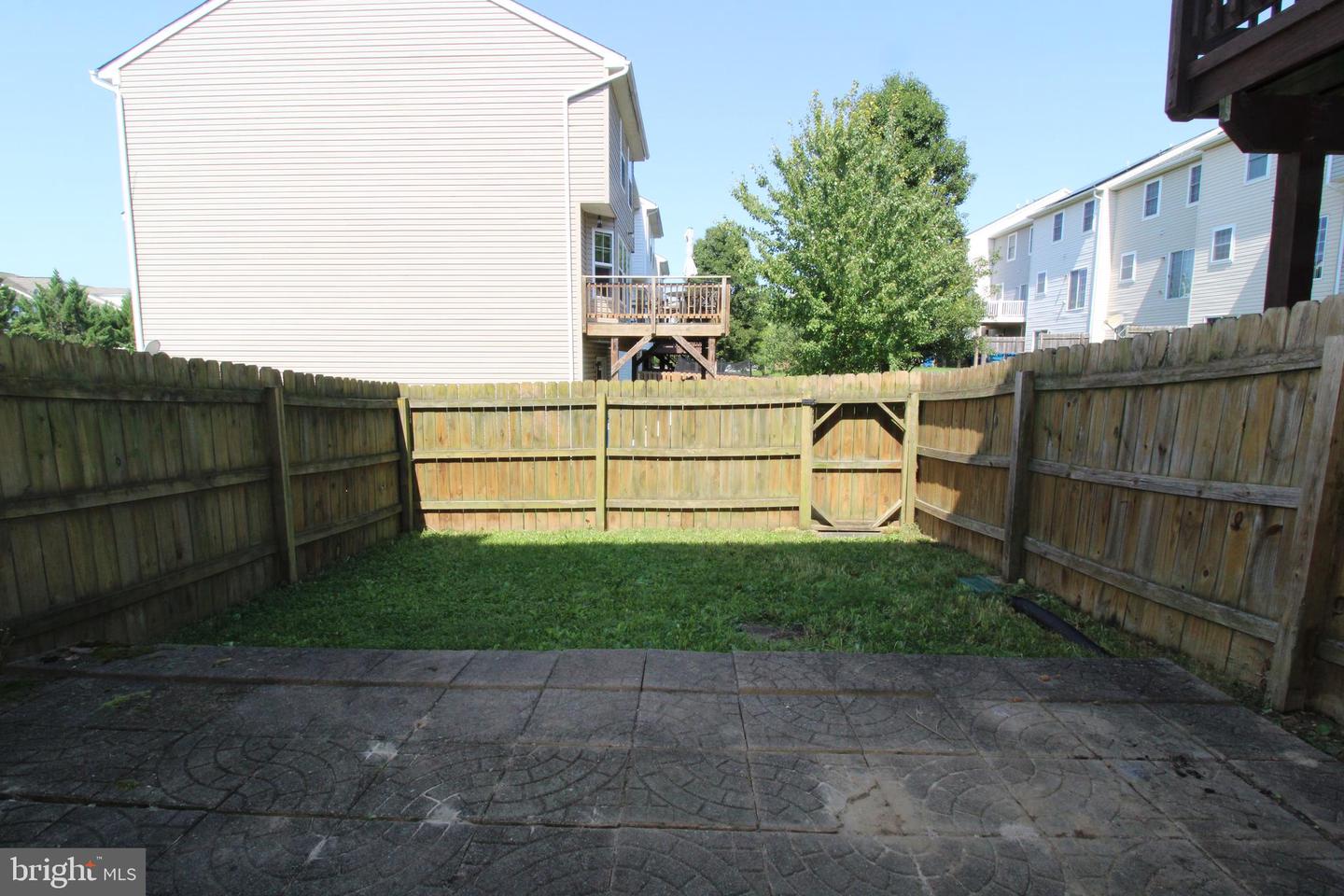 18258 Roy Croft Dr Property Photo 3