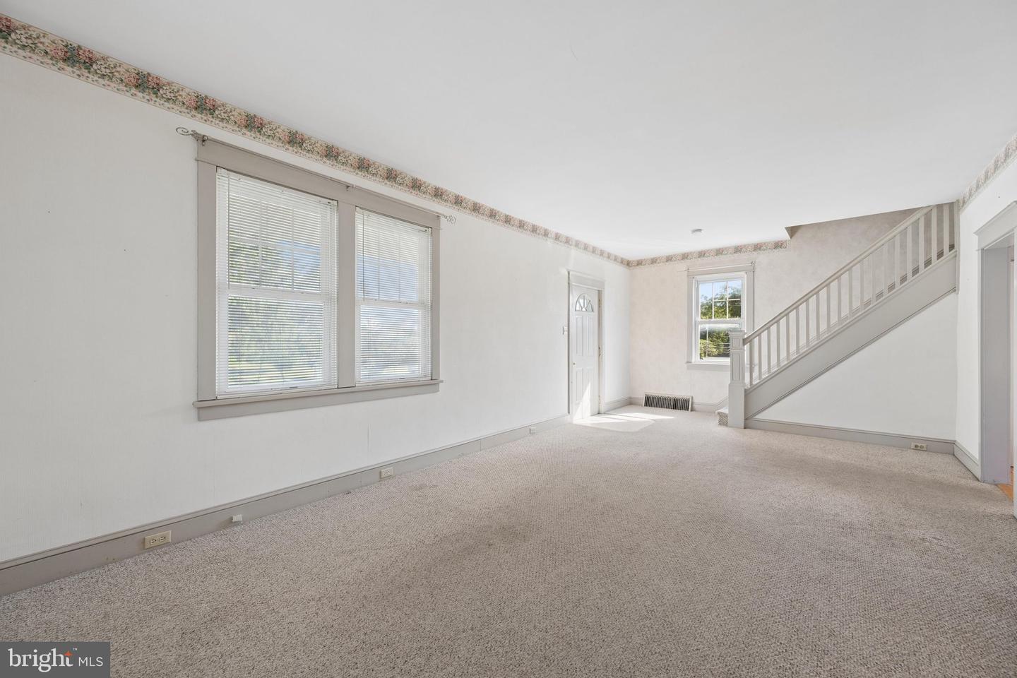 20203 Jefferson Blvd Property Photo 8