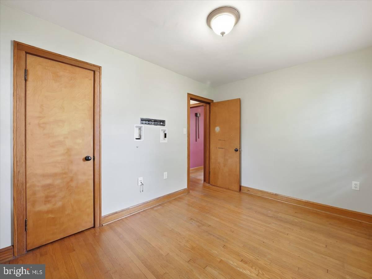 939 View St Property Photo 19