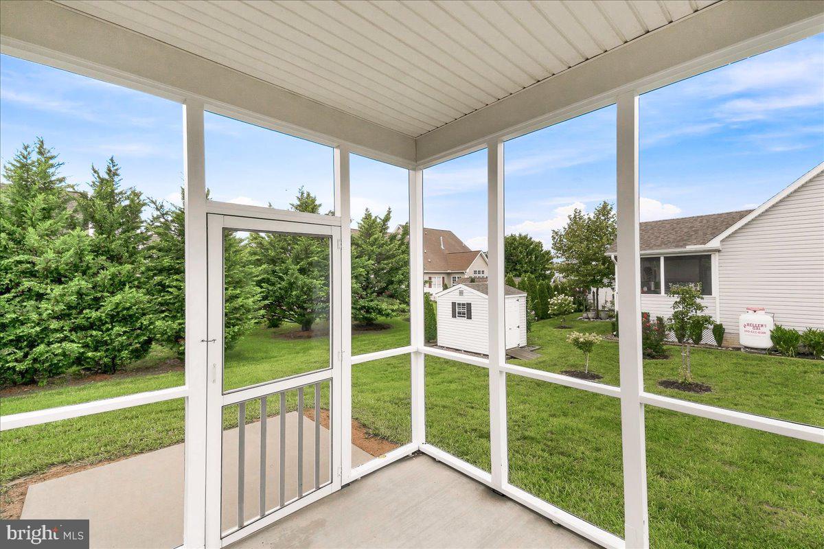 17988 Constitution Cir Property Photo 24