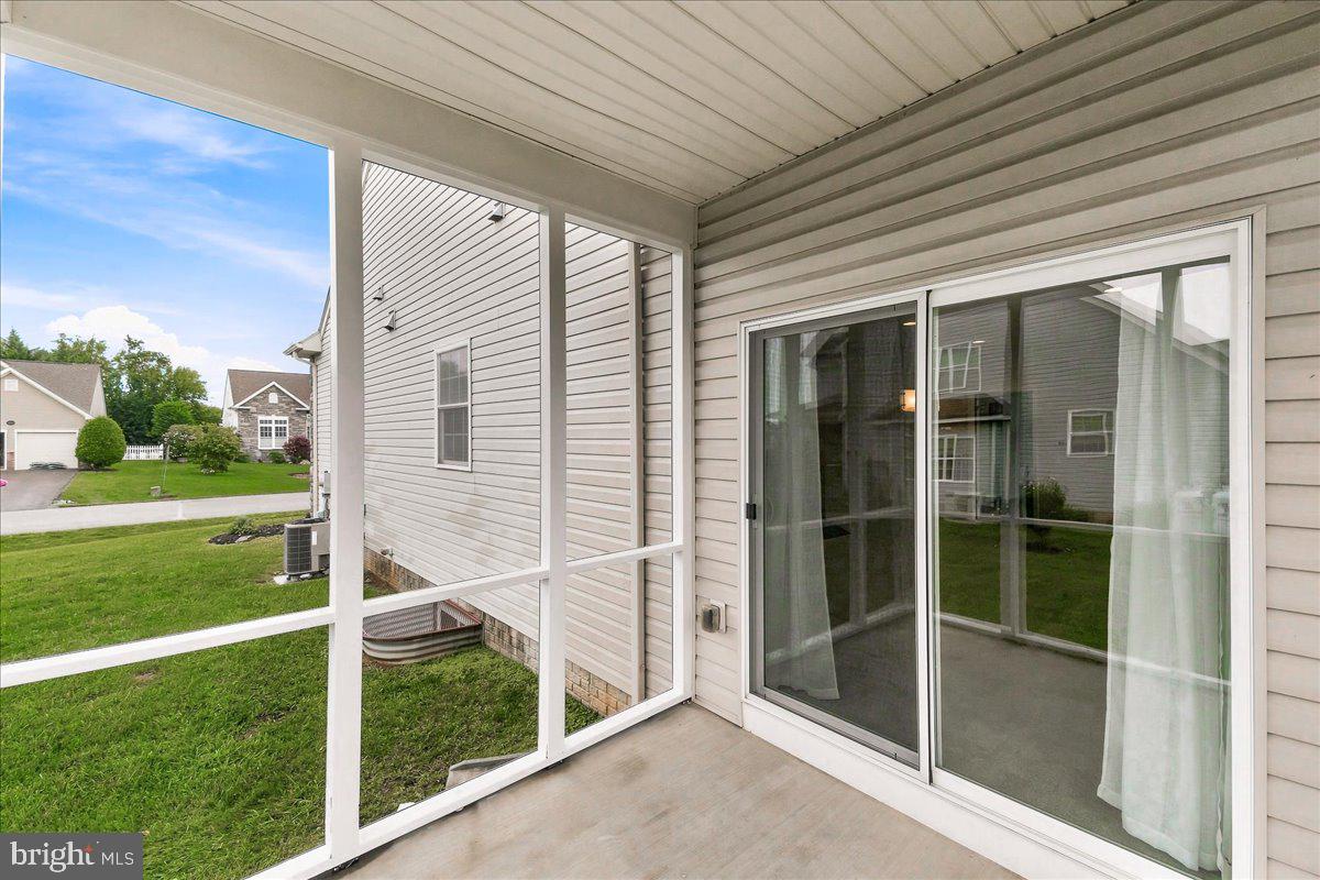 17988 Constitution Cir Property Photo 25