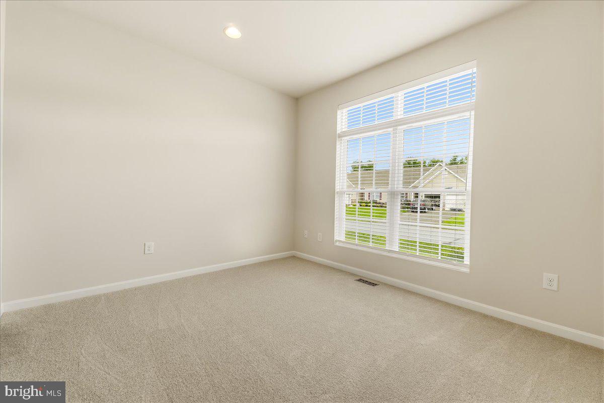 17988 Constitution Cir Property Photo 35