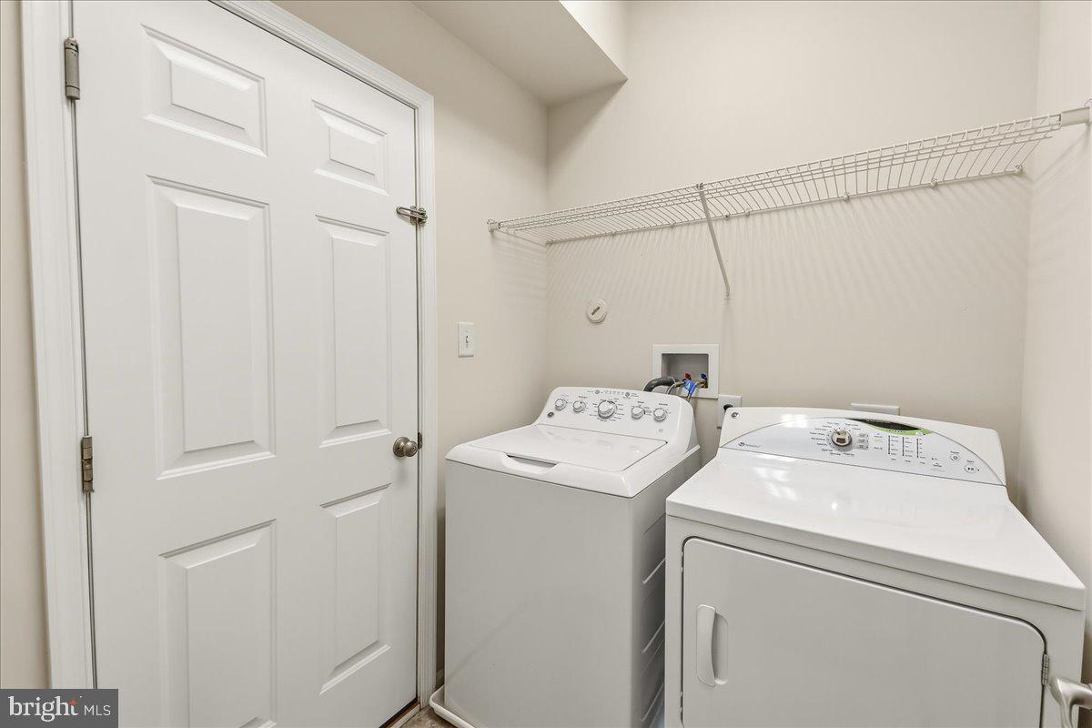 17988 Constitution Cir Property Photo 41