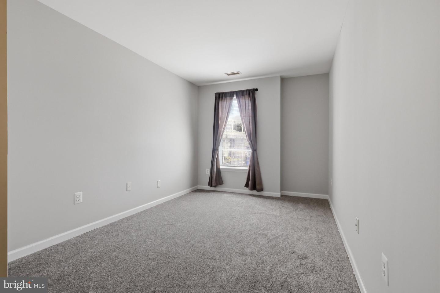 2007 Starlight #2c Property Photo 16