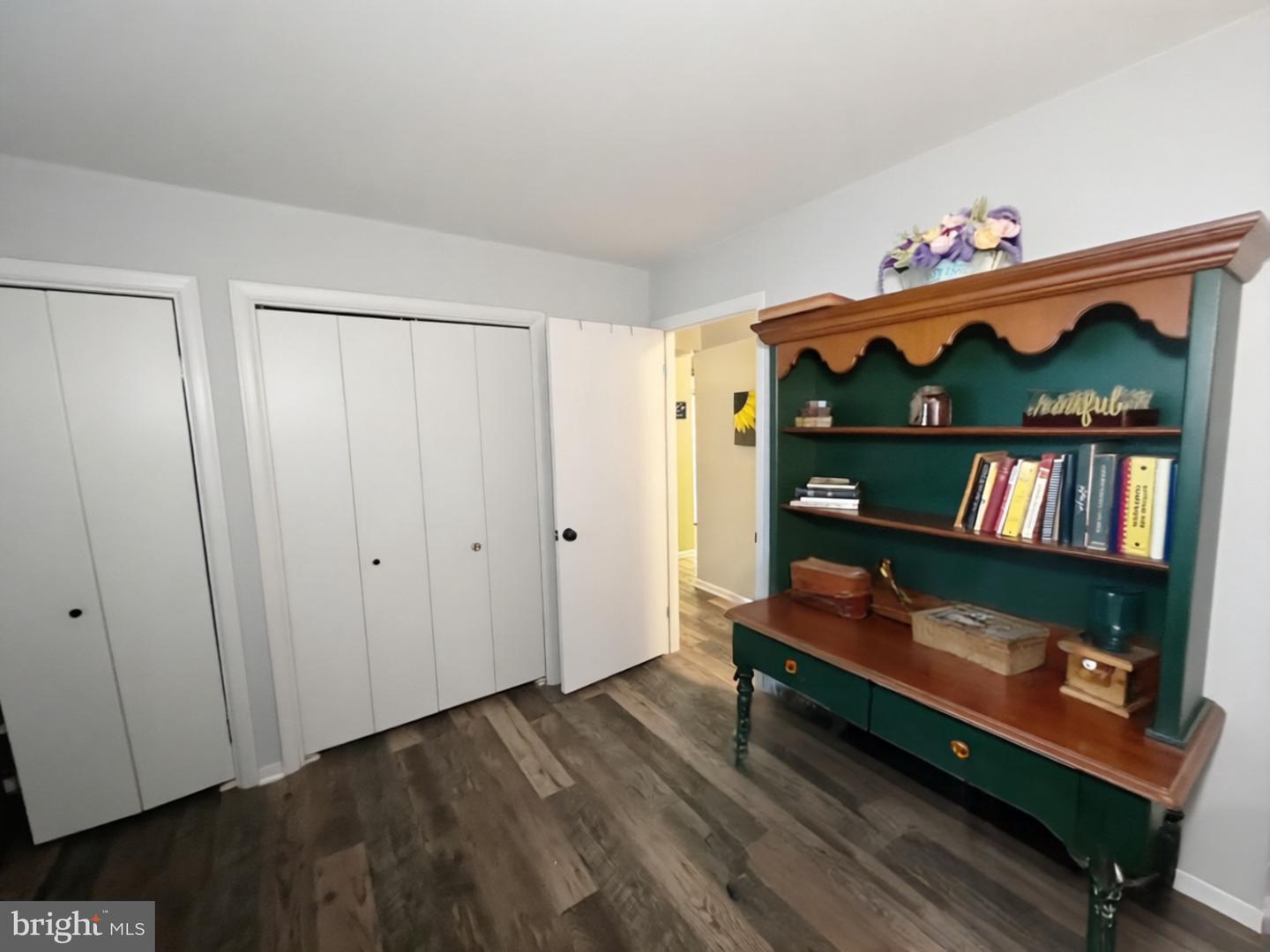 1631 Edgewood Pl #204 Property Photo 24
