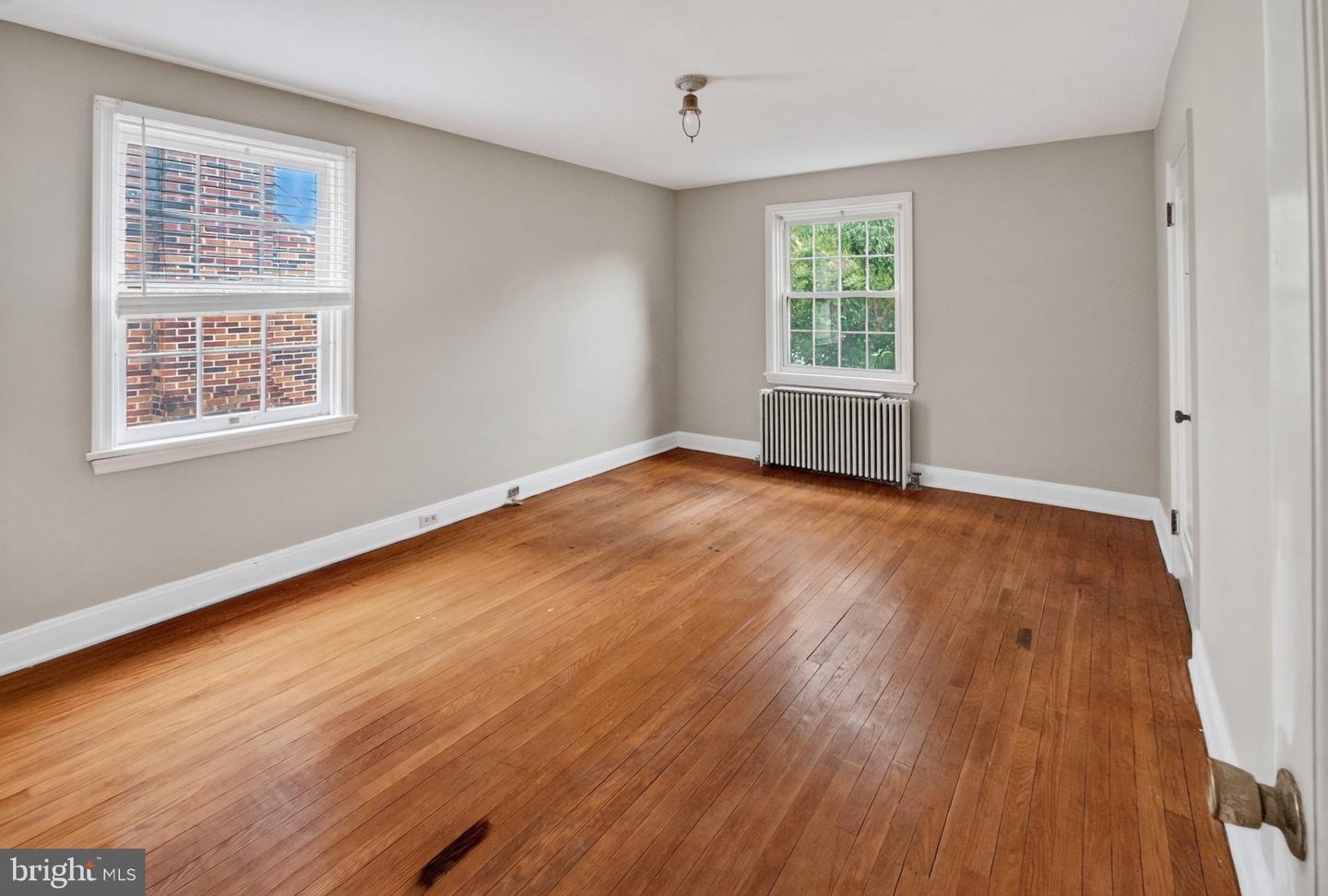 1045 Woodland Way Property Photo 18