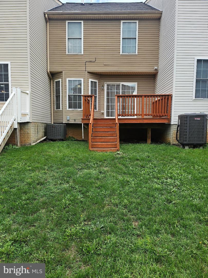 905 Mercer Dr Property Photo 2