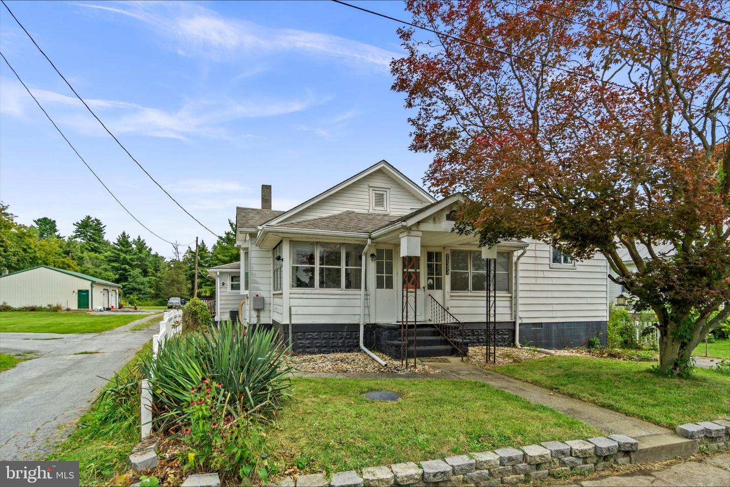 25324 Highfield Rd Property Photo 1