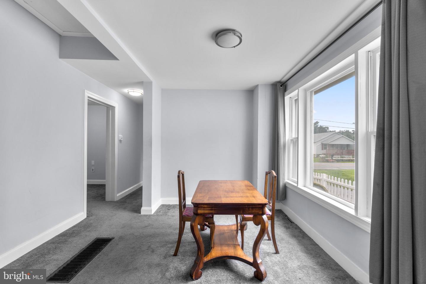 25324 Highfield Rd Property Photo 12